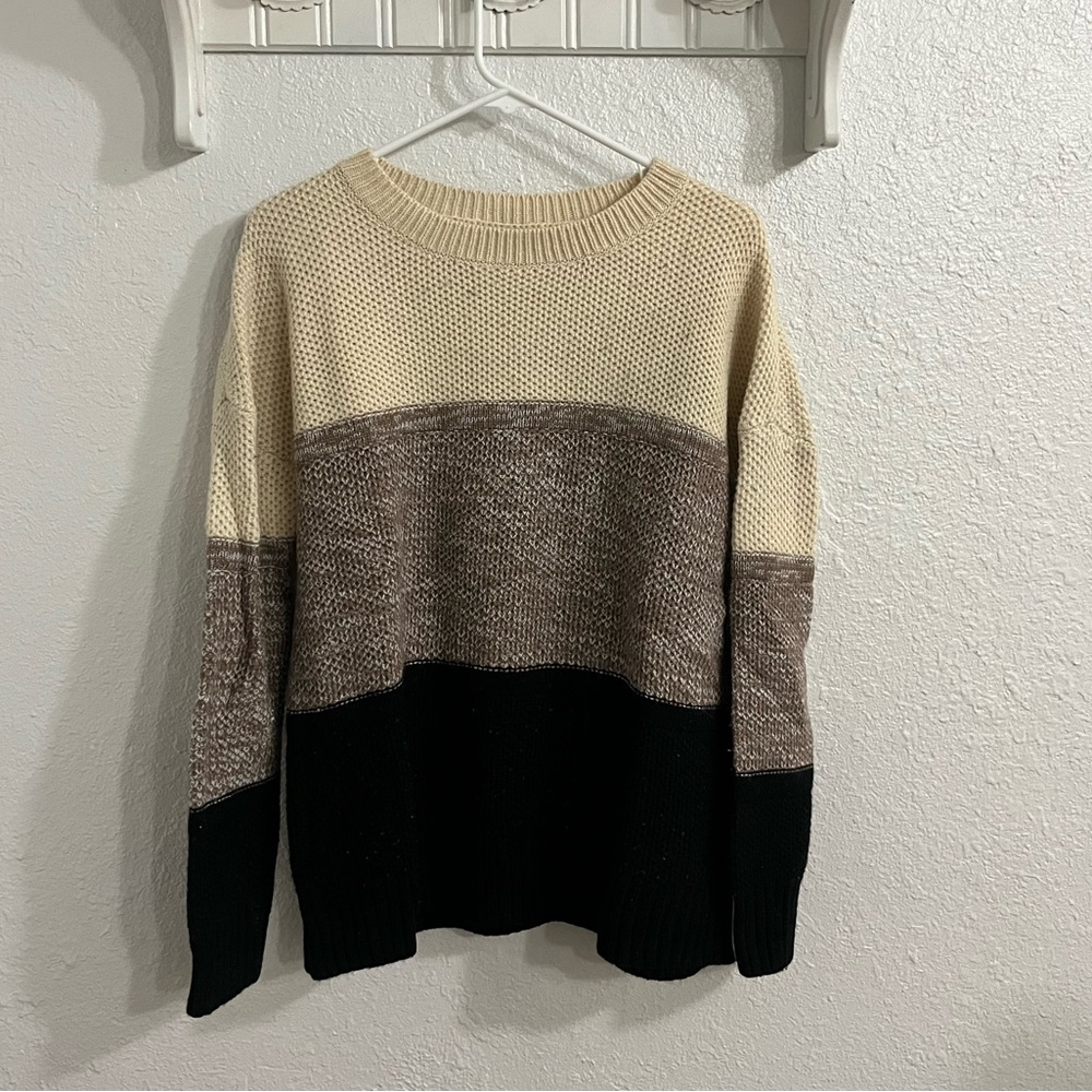 3 colored neutral sweater